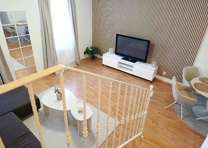 Novy 3 Izbovy Mezonet V Centre Mesta * Bratislava