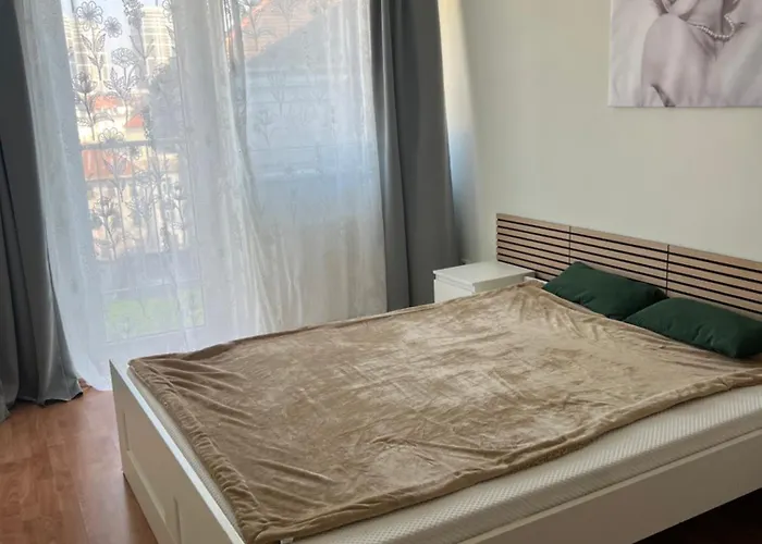 Novy 3 Izbovy Mezonet V Centre Mesta Апартаменты